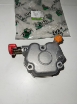 HT-105/6HP - крышка головки цилиндра  Zubr (3отв)