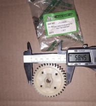 HT-105/135 - шестерня масляного насоса