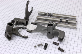 R180 - вилочки трансмиссии полный к-т  (81-1)