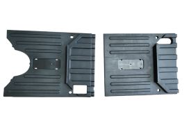 TR-4 Пластиковая накладка центральная под ноги