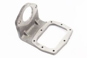 R195NM - кронштейн стартера