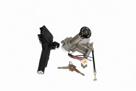 Замок зажигания  SUZUKI  AD-100 (комплект)