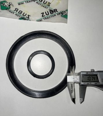 R195NM - уплотнительное кольцо воздушного фильтра бол+мал