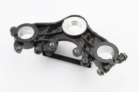 ZS125J - верхняя пластина передней вилки