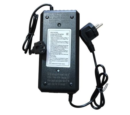 TR-4 Зарядное устройство 72V 20Ah (штекерТ)