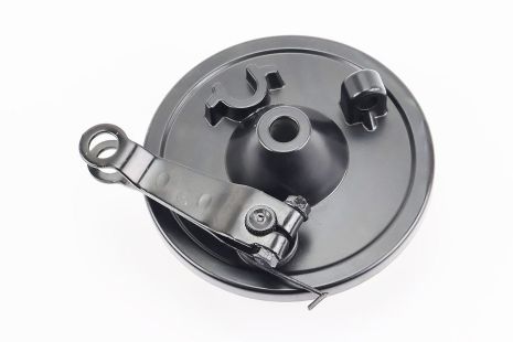 TR-4 Крышка барабана тормозного (перед) +колодки