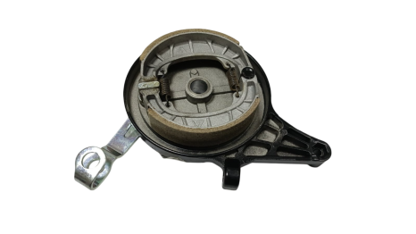 CR-1 Крышка барабана тормозного (заднего) +колодки