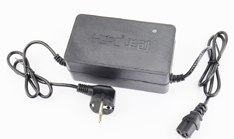 Cargo12 Зарядное устройство 60V 32AH (4.0A)