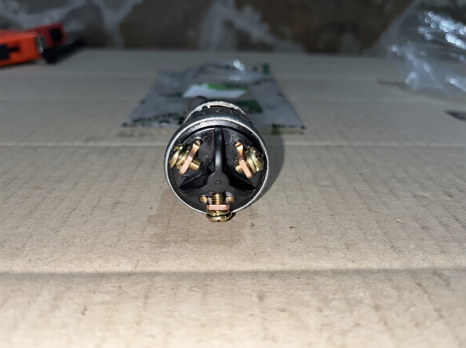 R180/R190/R195 - замок зажигания